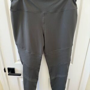 Old Navy Black Active Leggings